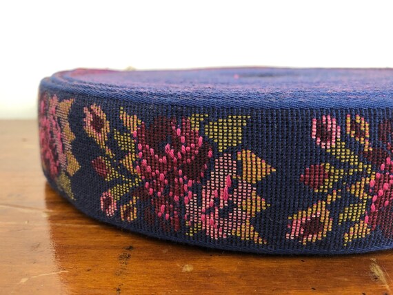 ruban brodé vintage des années tapisserie 60 hippie tapisserie années denim épais ruban large passais décor décoratif grande bobine de bleu fil floral 4c0f3f ruban brodé vintage des années tapisserie 60 hippie tapisserie années denim épais ruban large passais décor décoratif grande bobine de bleu fil floral 4c0f3f