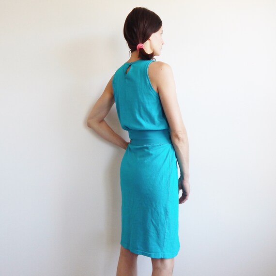 Vintage Turquoise Dress 80s Cotton Sleeveless Dress Below the Knee Dress Minimalistic Cute Blue Summer Dress Fitted Dress Retro Crossover - Etsy Vintage Turquoise Dress 80s Cotton Sleeveless Dress Below the Knee Dress Minimalistic Cute Blue Summer Dress Fitted Dress Retro Crossover - Etsy