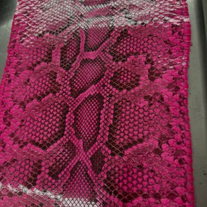 Echtes burmesisches Python-Bauchleder | Rosa, ungebleichtes exotisches Schlangenleder | Luxuriöse Bastelprojekte