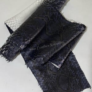 Echtes Pythonleder, exotisches violettes Leder für Handarbeiten