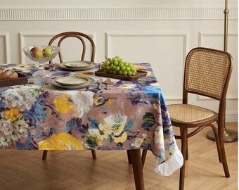 Waterdicht tafelkleed met olieverfschilderij en bloemenmotief, gemaakt van polyester met ruches aan de rand, in Franse landelijke stijl, perfect voor een brunch in het weekend.
