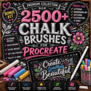 Könnte beinhalten: Eine digitale Produktwerbung für 2500+ Kreidepinsel für Procreate, mit einem schwarzen Tafelhintergrund, rosa und weißem Text, bunten Kreidestiften, einem digitalen Tablet mit Grafik und einem Eingabestift.
