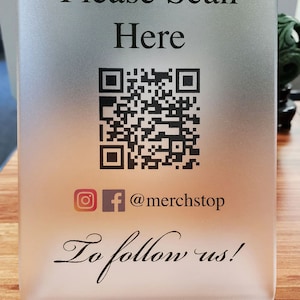 Niestandardowy nadruk 1/4" akrylowy kod QR Media społecznościowe, sklep typu pop-up, znak stołu płatniczego