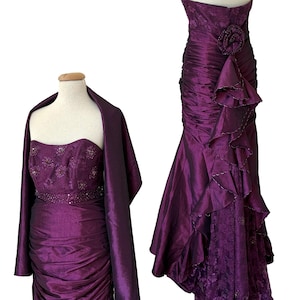 Vestido de fiesta vintage de tafetán morado, vestido de noche sin tirantes con chal a juego, vestido formal fruncido color ciruela oscuro, talla UK 12 US 8