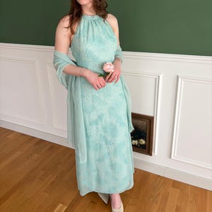 shawl for emerald green dress Emerald Green Chiffon Shawl: Evening Dress Cover-up, Mother of the Bride Stole