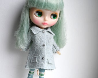 Blythe doll sized mint green 100% boiled wool coat.  For Blythe, Dal, Pullip, Licca, obitsu or similar scale dolls