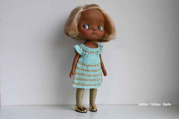 mint dress gold shoes Who makes these mint dresses?