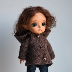 Brown pure boiled wool coat with hood to fit lati yellow, mui chan, pukifee and Middie Blythe size dolls