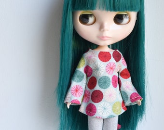 Bell sleeved retro patterned mod style dress for Blythe Pullip Dal licca and similar dolls