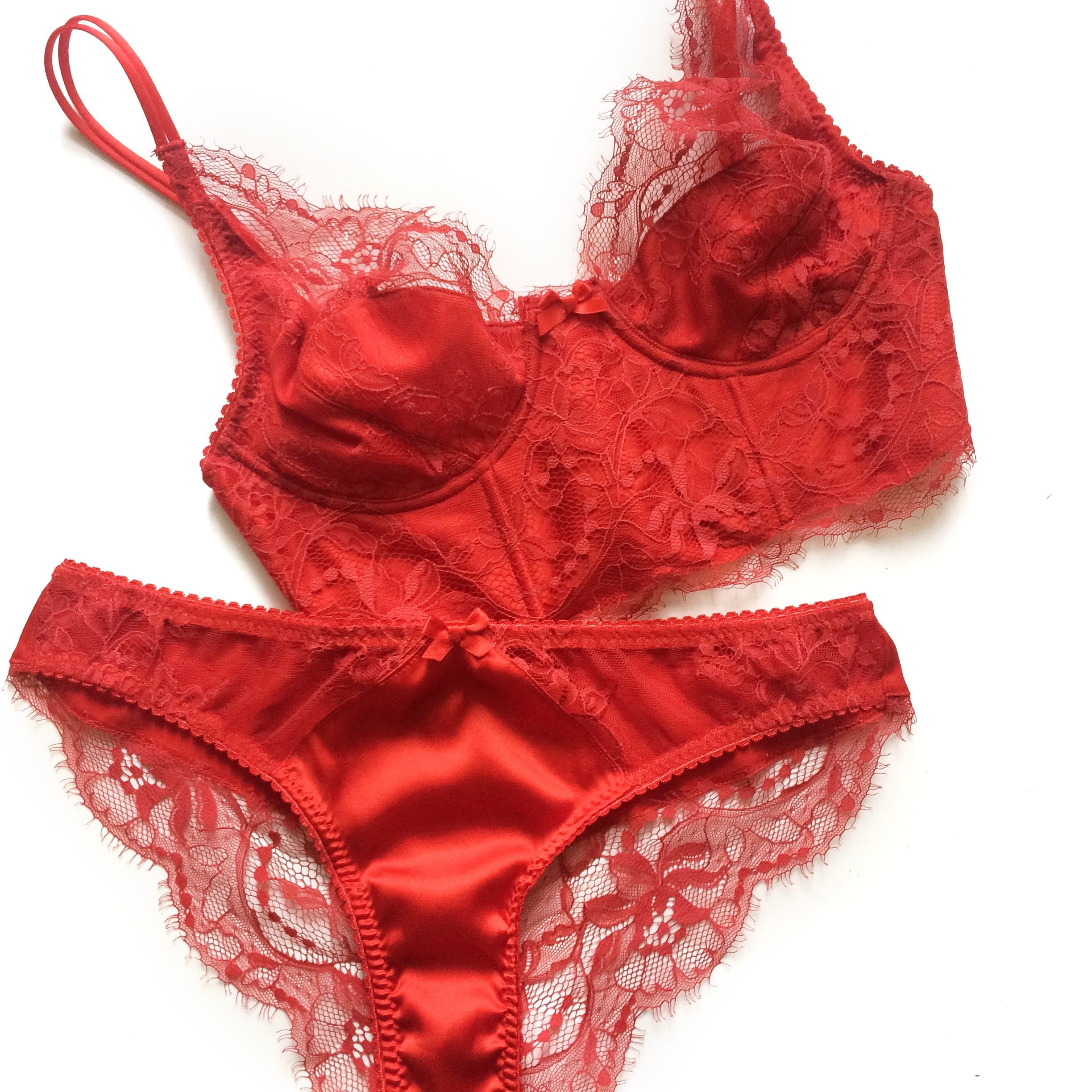 Sexy Red Lingerie Set - Longline Corset - Lingerie Set in Red Silk  display picture 1