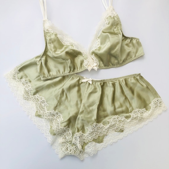 Silk and Lace Underwired Bralette