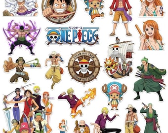 Puede incluir: Una colección de pegatinas del anime One Piece con personajes como Luffy, Zoro, Nami, Sanji, Chopper y Usopp, junto con el logotipo de One Piece, el emblema de la tripulación de Sombrero de Paja y el barco Thousand Sunny sobre fondo blanco.