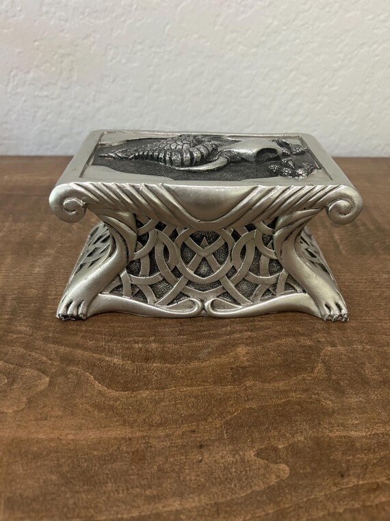 Spencer's Zoei 2000 Celtic Dragon box