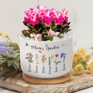 Personalized Birth Month Flower Plant Pot: Custom Grandma Garden Gift
