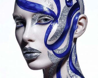 Impresión artística de pintura corporal — Porcelana azul | Arte digital para pared | Por Badr Studio