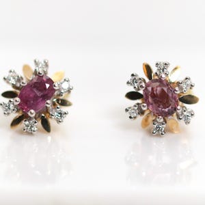Gold Ruby Brilliant Stud Earrings 585 – 14kt Raspberry-colored Star Flower Wreath, 11 mm x 10 mm GG - WG