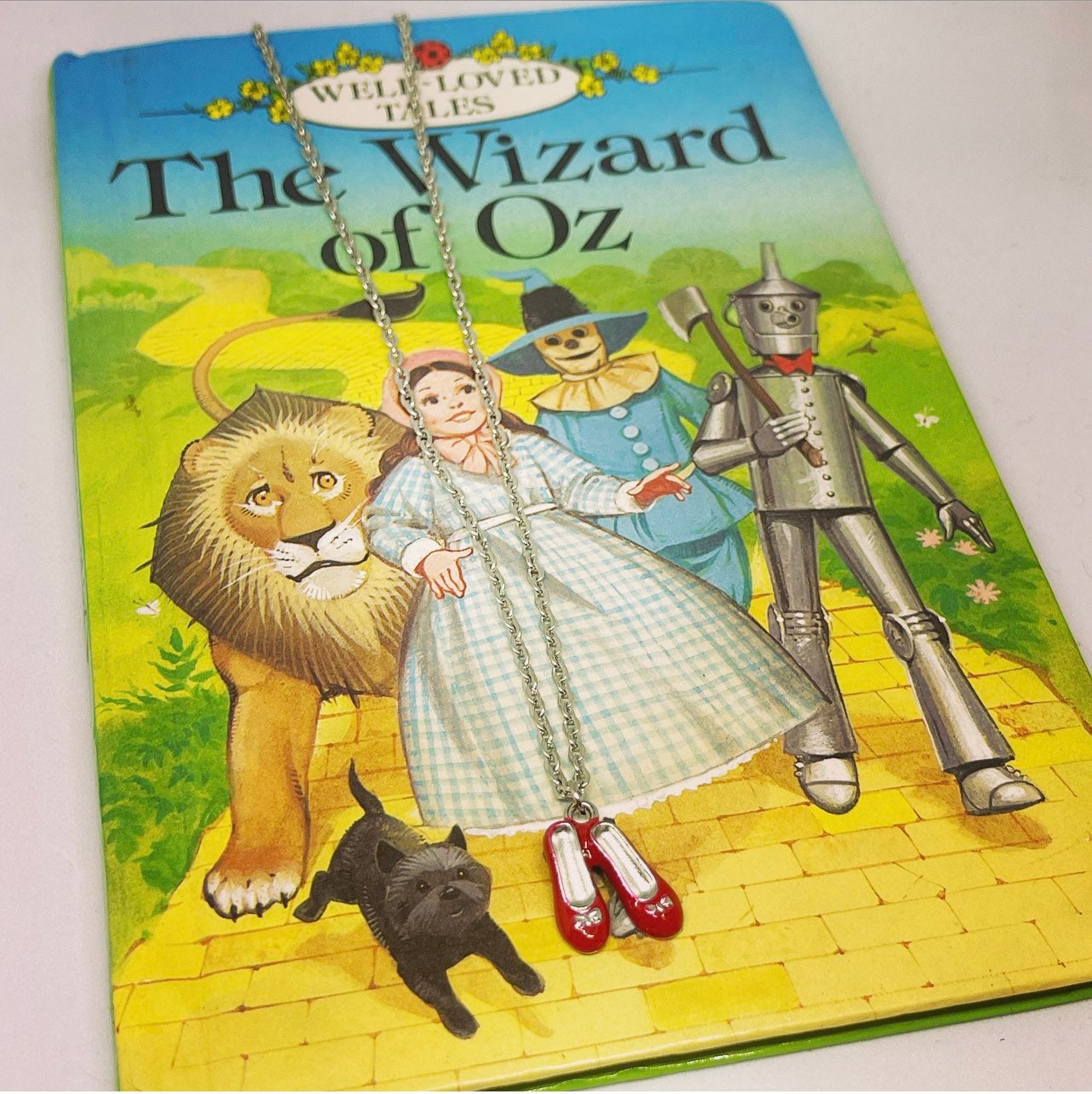 Wizard of oz ruby slippers necklace online