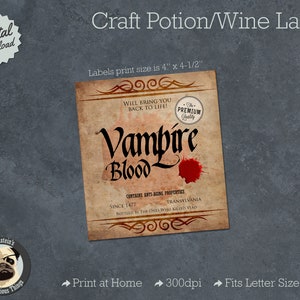 Può includere: Etichetta stampabile per una bottiglia di pozione o vino "Vampire Blood". L'etichetta è progettata per assomigliare a una pergamena antica con uno schizzo di sangue rosso. Dice "Ti riporterà in vita!" e "Contiene proprietà anti-età". L'etichetta misura 10,16 cm per 11,43 cm.