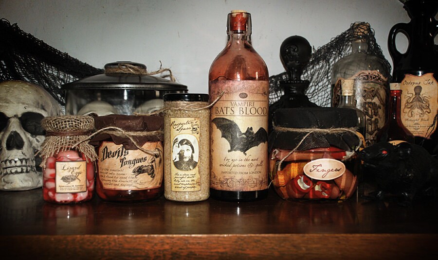 HALLOWEEN 7 Different Witches Potion PRINTABLE LABELS - Devils Vampire ...