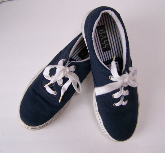 ladies canvas shoes size 9