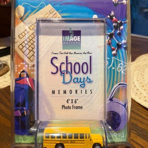 Vintage School Days Acrylic Bubble 4x6 Picture Frame with Metal School Bus and Y2K Graphics - Tabletop or Wall