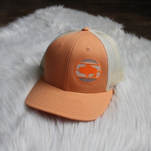 Peach Buffalo Snapback Hat – Women&#39;s Wyoming Buffalo Hat Peach and White