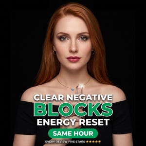 Könnte beinhalten: Eine Person mit langem rotem Haar trägt ein schwarzes schulterfreies Oberteil und eine goldene Halskette mit einem blauen Auge-Anhänger. Text: CLEAR NEGATIVE BLOCKS ENERGY RESET SAME HOUR EVERY REVIEW FIVE STARS mit fünf goldenen Sternen.
