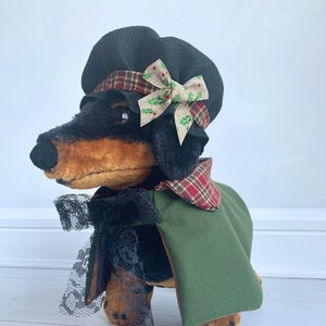 Dog caroler girl costume- Dog Christmas costume- Dog caroler costume- Victorian caroler costume- Vintage Christmas by FiercePetFashion.