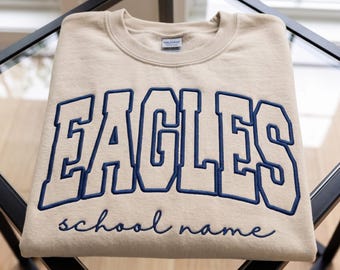 Besticktes Sweatshirt mit Schulmotiv, personalisiertes Maskottchen-Sweatshirt, Sweatshirt mit Schulnamen, Sweatshirt für den Spieltag, Geschenk zum Schulanfang