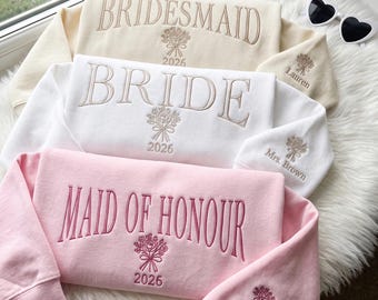 Besticktes Brautjungfern-Sweatshirt, personalisiertes Braut-Sweatshirt mit Rundhalsausschnitt, Geschenk für die Trauzeugin, individuelles Hochzeits-Sweatshirt, Geschenk für die Brautgesellschaft