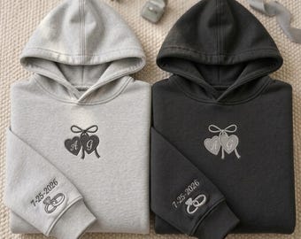Sweatshirt mit individueller Herzmedaillon-Stickerei und Initialen, personalisiertes Braut-T-Shirt, Vintage-Hochzeitsgeschenk, T-Shirt, Hoodie, Sweatshirt
