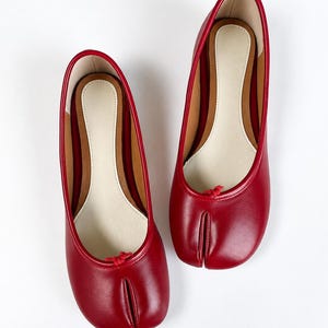 Handmade Red Leather Tabi Flats: Vintage Split Toe Ballet Shoes