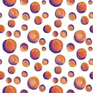 Op de afbeelding: Een herhalend patroon op een witte achtergrond met talloze cirkelvormige figuren van verschillende groottes. Elke cirkel toont een mix van warme oranje, perzik en dieppaarse tinten, gecreëerd met een getextureerd, schilderachtig aquareleffect.