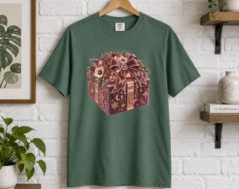 Rose Gold Coco Ornate Vintage Gothic Floral Gift Box T-Shirt
