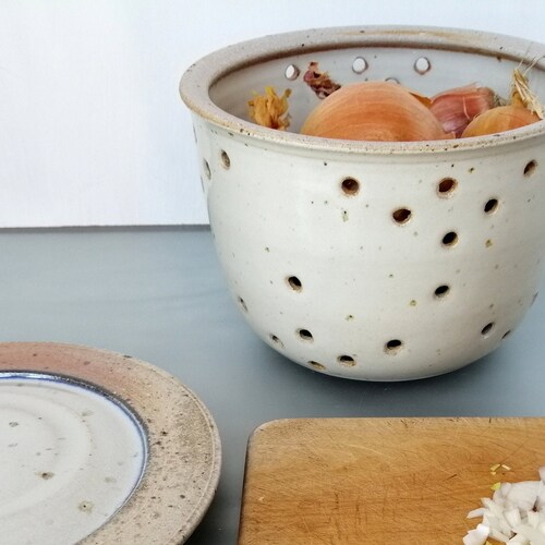 Garlic Keeper Onion Storage Garlic Jar With Lid Ceramic Garlic Etsy