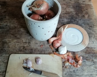 Handmade Onion Keeper with Lid, Kitchen Food Storage, big sized storage container Stoneware wood-fired