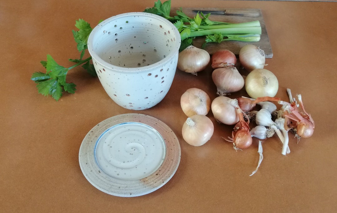 Onion Keeper Garlic Onion Storage Jar With Lid Ceramic Onion Medium
