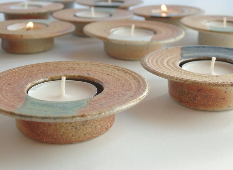 Kerzenständer Teelichthalter 2 Keramikteelichte Steinzeug Tischdekoration holzgebrannt erdfarben Einzelstücke Bild 5
