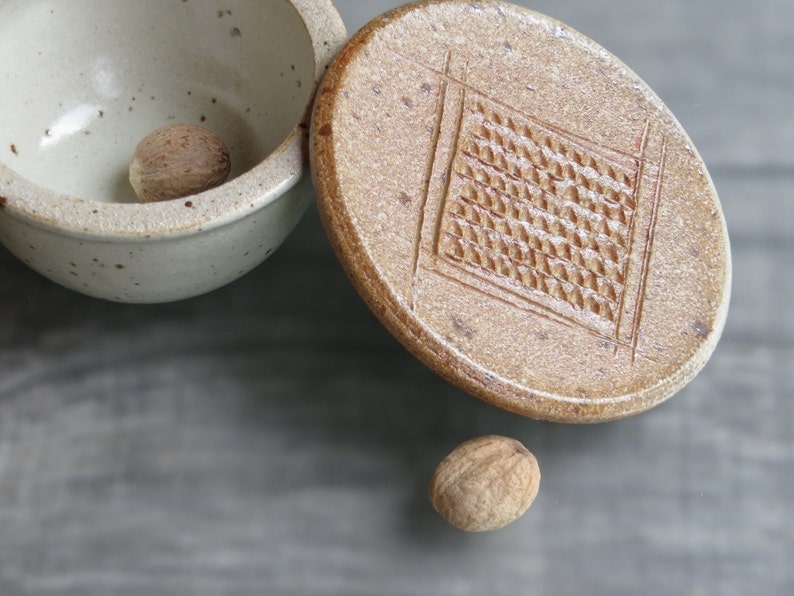 Ceramic Nutmeg Grater Nutmeg Rasp Spice Storage for Nutmeg Lid Etsy