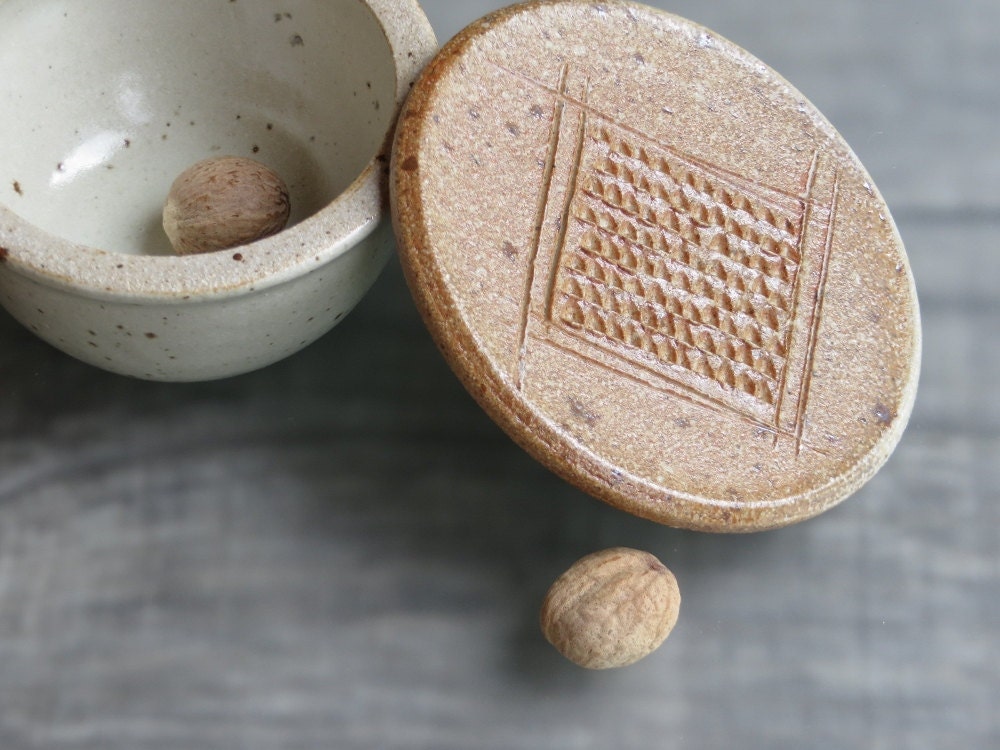 Ceramic nutmeg grater nutmeg rasp spice storage for nutmeg lid Etsy