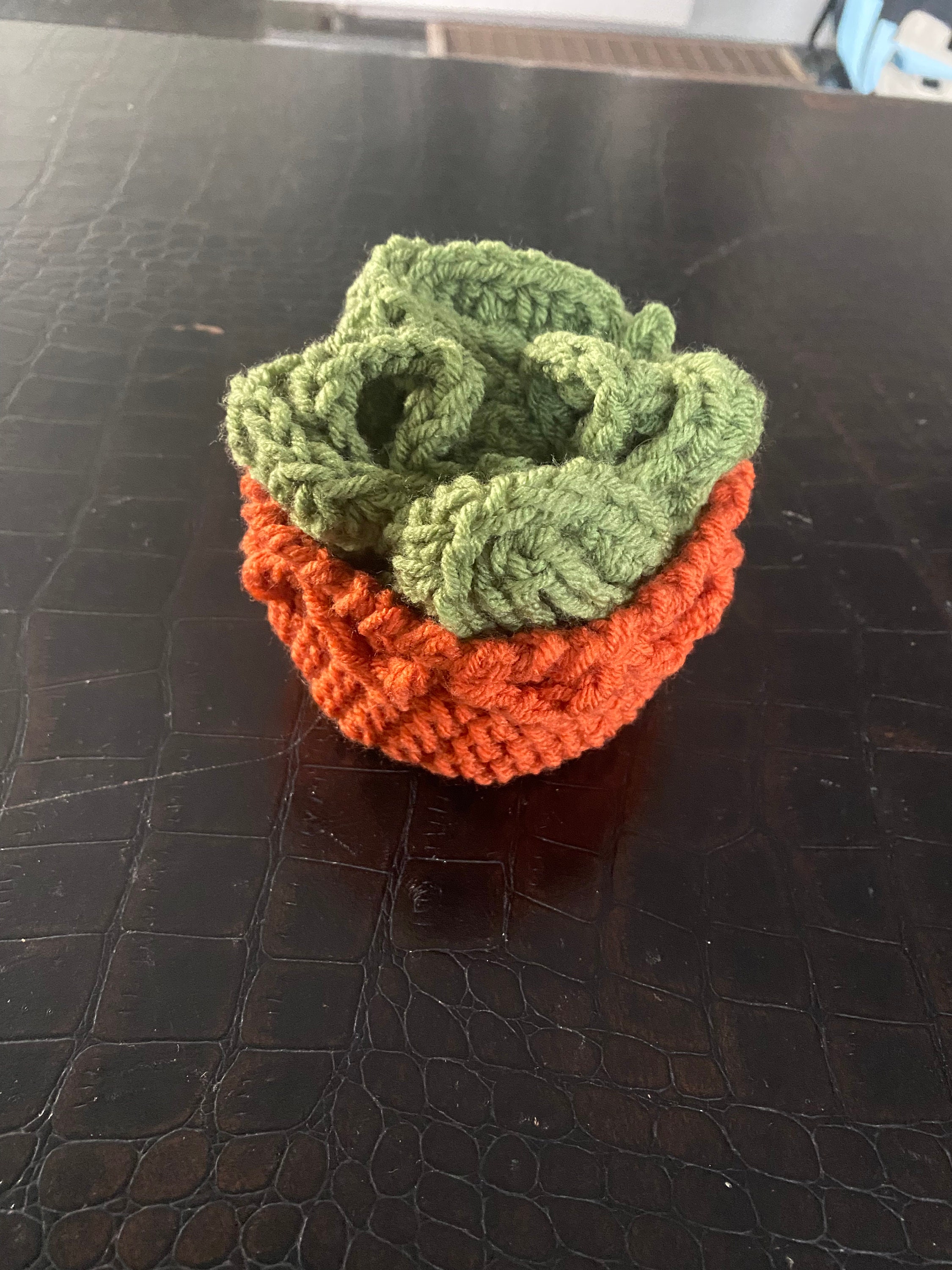 Crochet Flower Coaster Set - 8 Pcs With Storage Basket, Handmade Soft Drink Coasters For Home & Bar