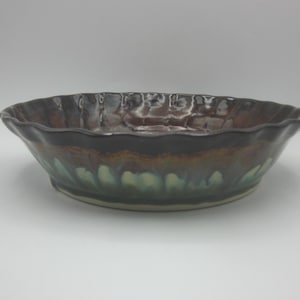 Handmade Ceramic Pie Dish (Large)- Rowan&#39;s