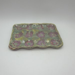 Plateau à oeufs fait main en céramique - rose/violet/bleu/vert (12 pièces)
