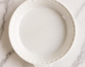 Vintage Pyrex White Round Pie Baking Dish Model 228 – 8.5” Ovenware Made in USA