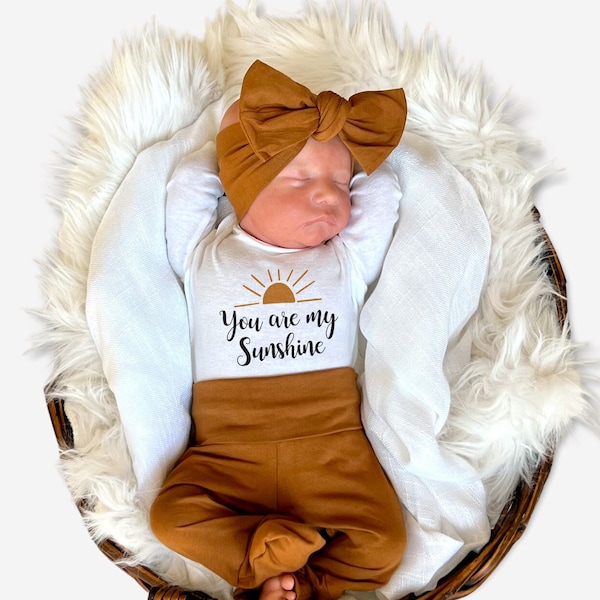 Newborn Girl Coming Home Outfit, You are My Sunshine Newborn Pants Set Optional Footed Feet, Baby Girl Gift, Baby Shower Gift Mama Bijou