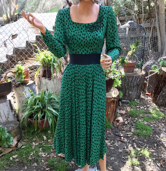 1940s Silk Dress ~ Vintage Floral Green Dress ~ WW