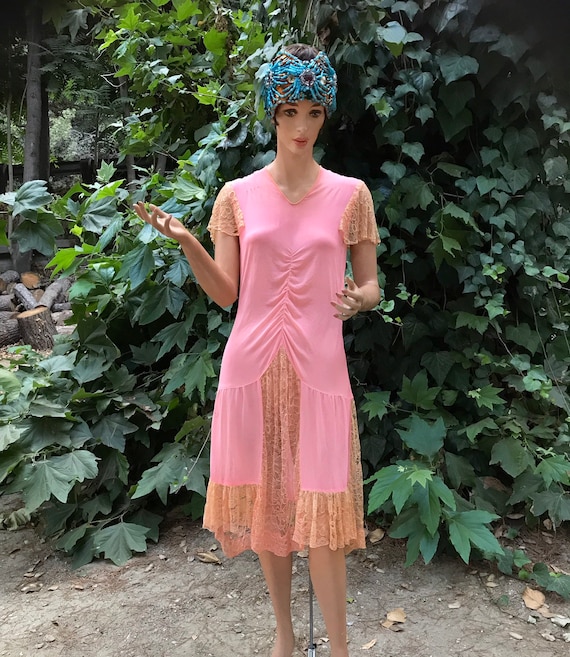 1920s PINK Flapper Dress ~ Baby Pink SILK ~ Gold L