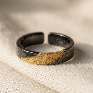 Gold Ember Ring, Adjustable Matte Black Band with Sculpted Molten Gold Peaks, Two Tone Statement Ring, Dark Academia Jewelry, Artist Gift