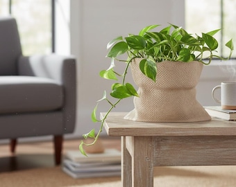 Snug Sack Plant Pot