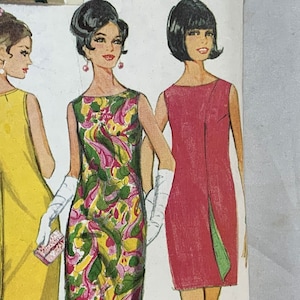 Vintage 1967 Reversible Wrap Around Dress McCall&#39;s Pattern 9109  Bust 34--FACTORY FOLDED